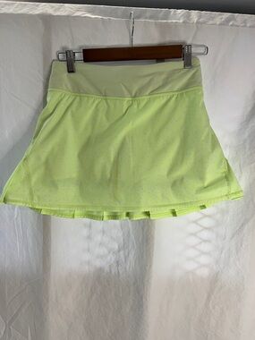 Lululemon Light Green with lavender polka dots 4